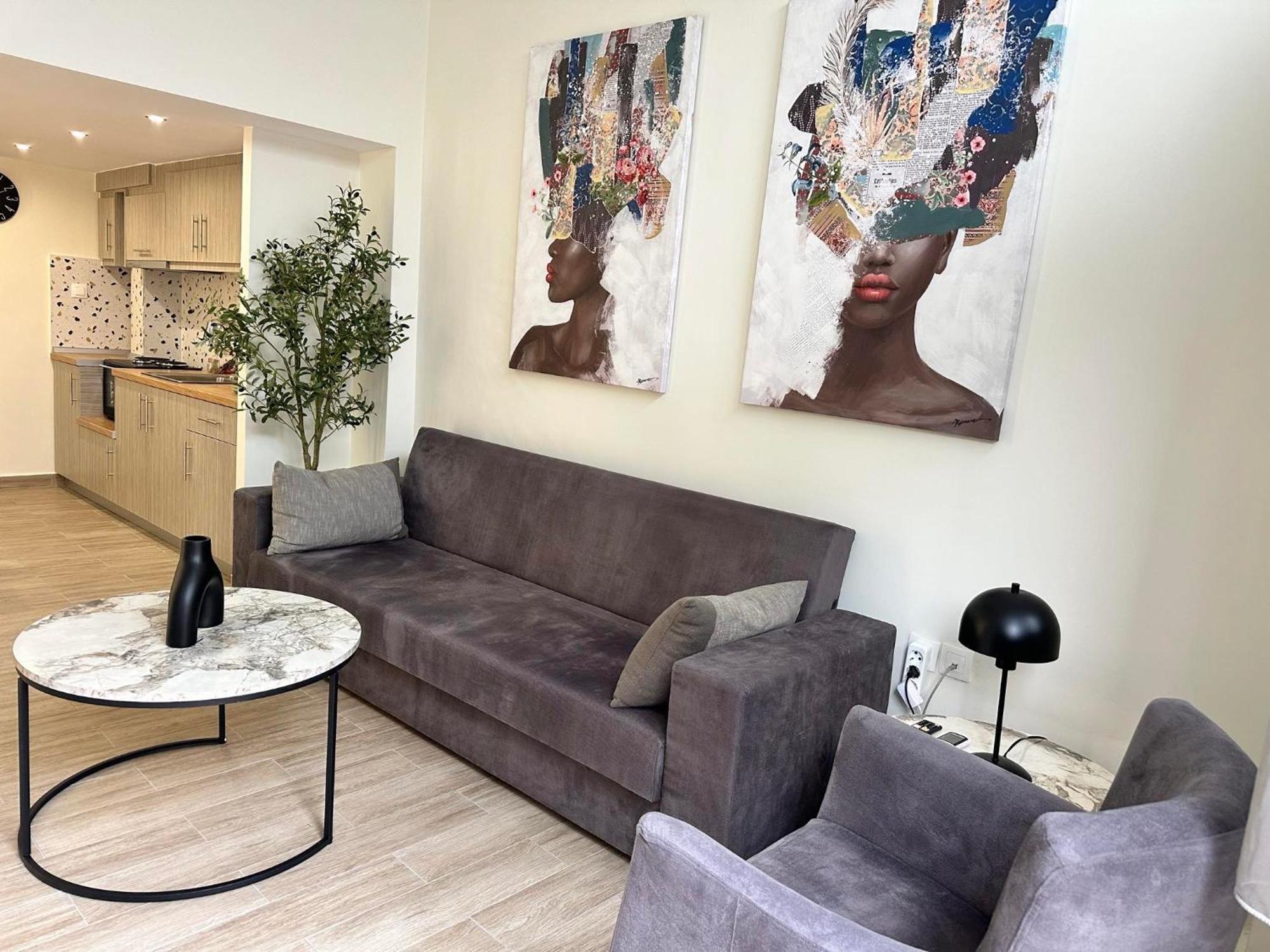Trainstation Apartment In Thessaloníki Exteriör bild